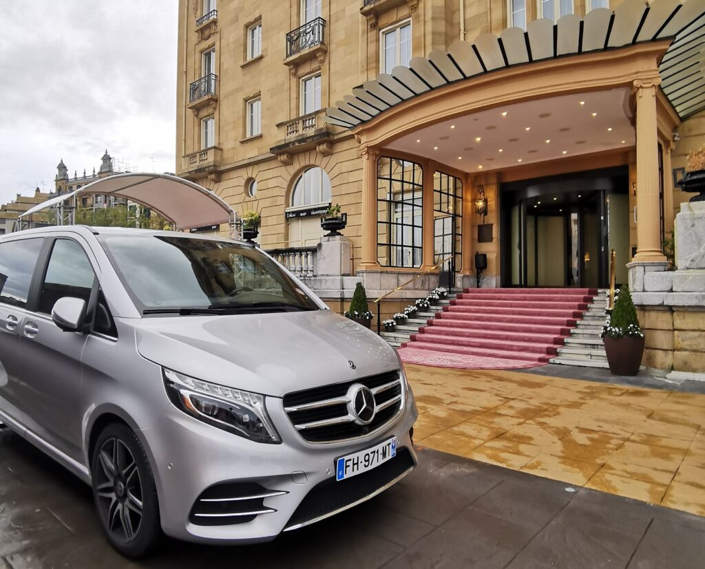 VTC Chauffeur privé pour tous transfert entre Biarritz et San Sebastian à l' hôtel Maria Cristina