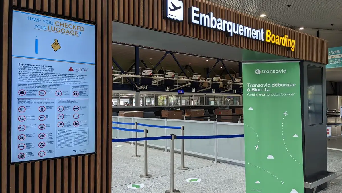 Boarding area at Biarritz Airport (BIQ) – departures