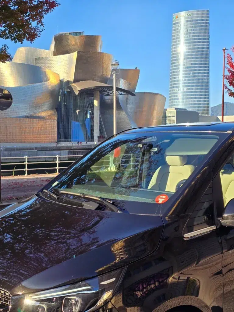 Biarritz airport transfers to Bilbao with local chauffeur