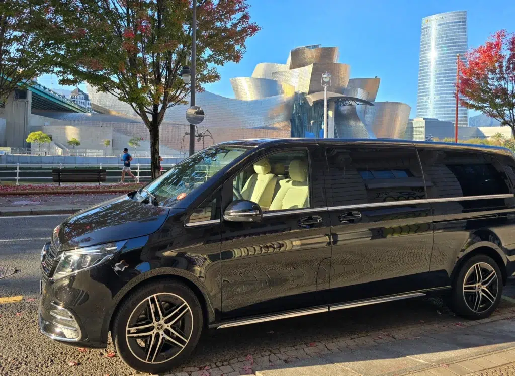 Шофёр Биарриц — минивэн с водителем для трансферов в Испанию