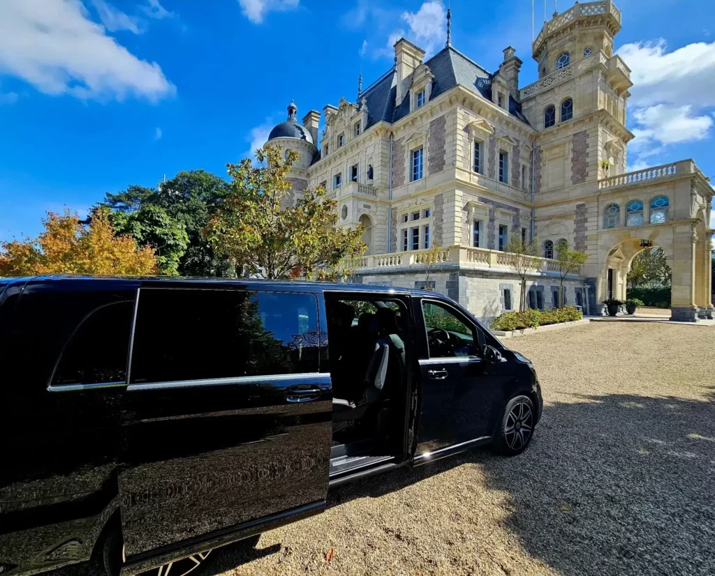 Mercedes V-Class luxury van in Biarritz – chauffeured transfers