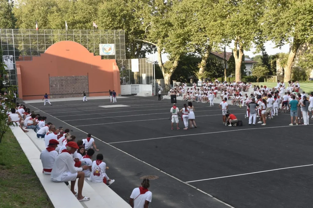 VTC Pays Basque Sud Landes – Bayonne fronton de pelote basque