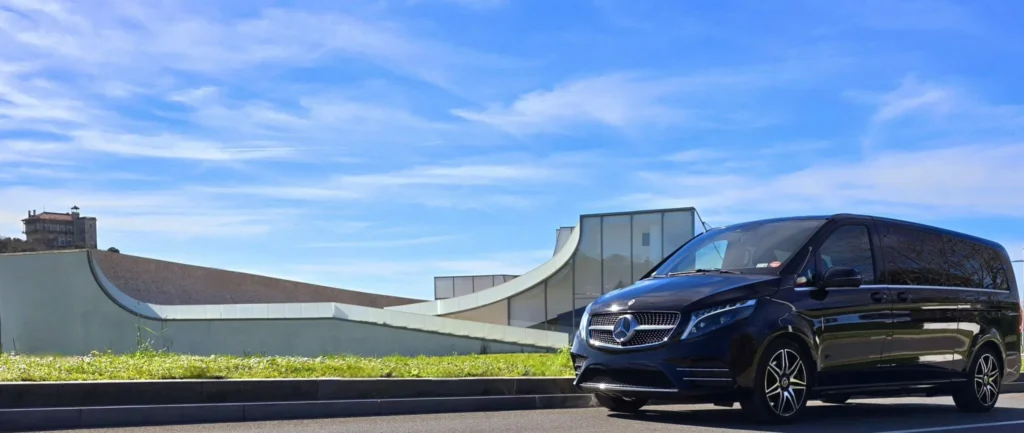Van avec chauffeur privé Smart Moov pour transfert à Bidart