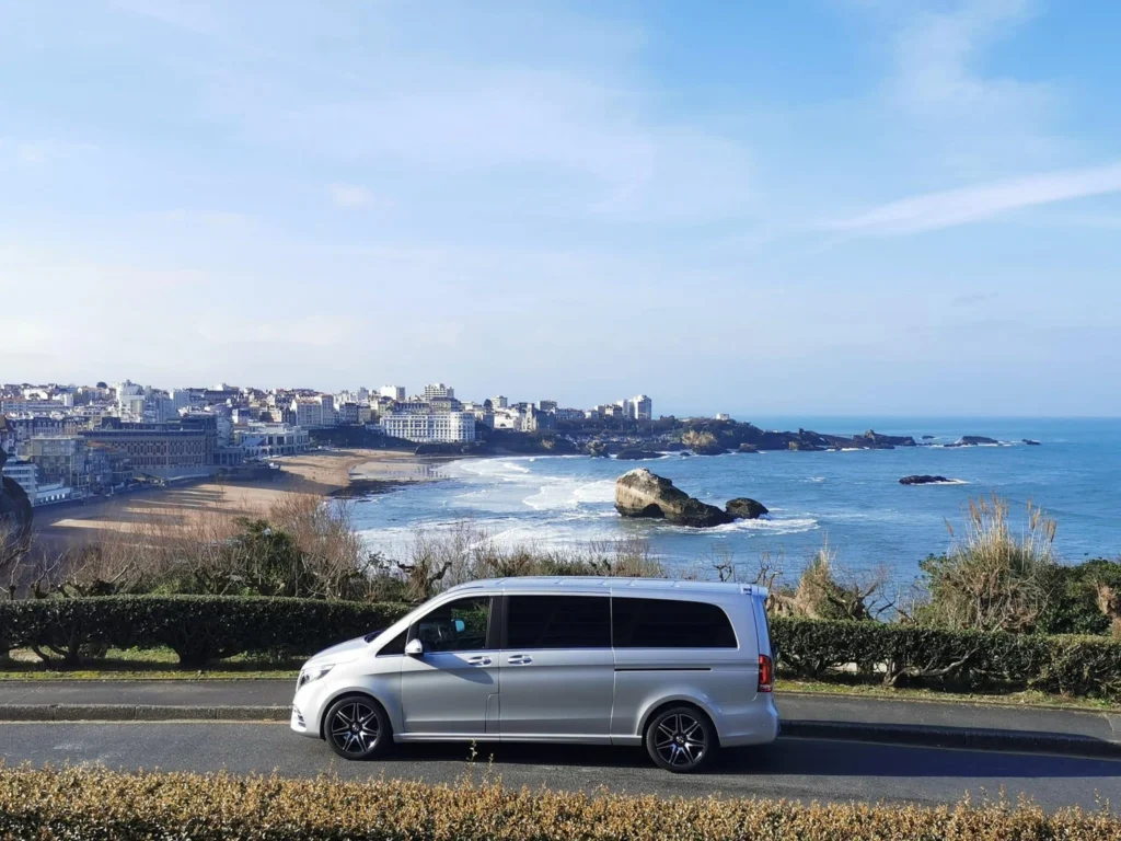 Biarritz taxi Mercedes minivan 7 seats with panoramic view over Grande Plage and Rocher de la Vierge