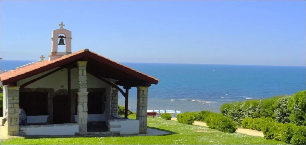 Taxi Bidart chapelle Sainte-Madeleine vue sur mer – patrimoine Pays Basque