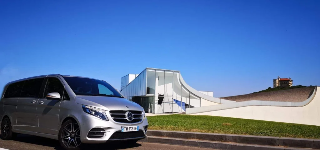 VTC Anglet van Mercedes – transfert aéroport BIQ et longues distances Pays Basque